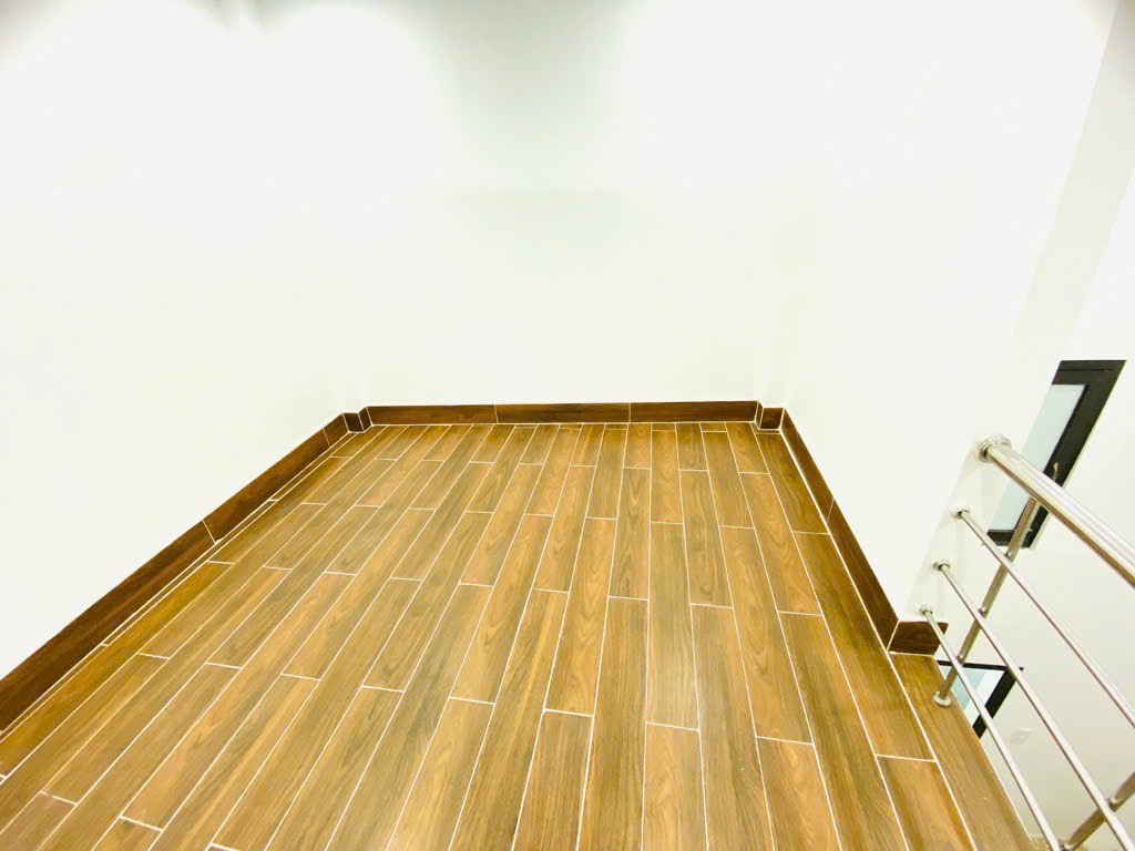 BÁN NHÀ VỊ TRÍ VÀNG - TRUNG TÂM NGÃ TƯ SỞ - 32M2 - 6.6 TỶ