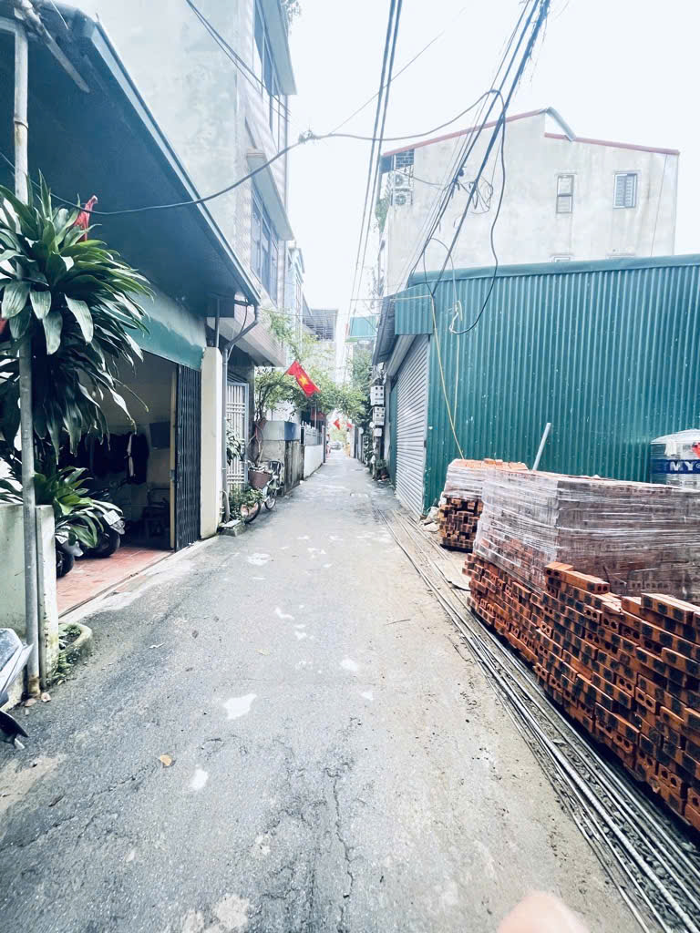 LÔ GÓC ĐẸP – NHÀ 6 TẦNG THANG MÁY – OTO VÀO NHÀ – Ở NGAY HOẶC KINH DOANH NHỎ
