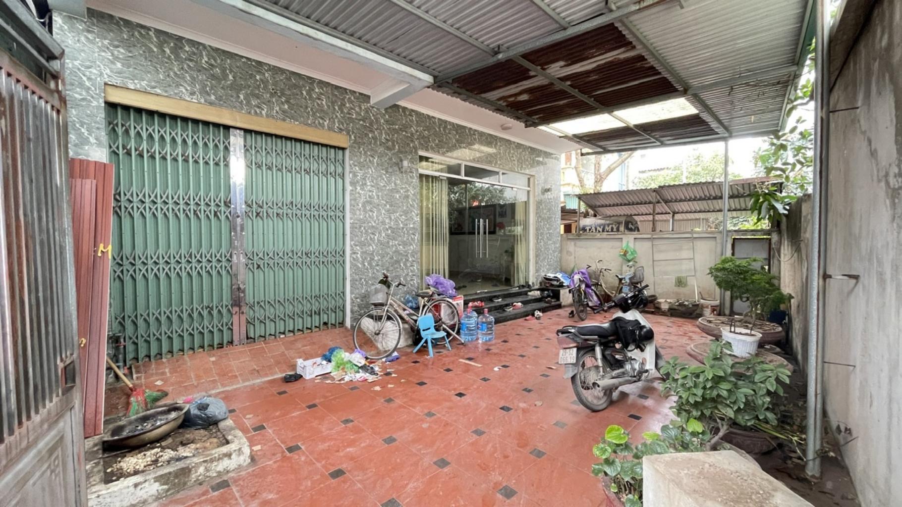 Bán đất tặng nhà sẵn về ở