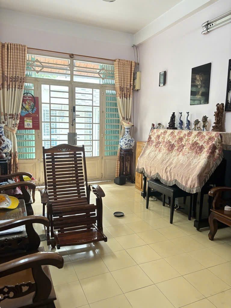 Bán nhà đẹp 160m2 hẻm Phan Đình Phùng, gần Ngã 4 Phú Nhuận, Cầu Kiệu