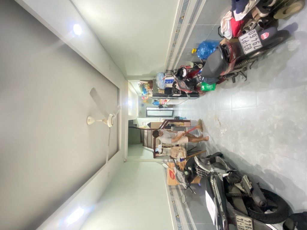 GIẢM KINH HOÀNG 1,7 tỷ CHO CỰC PHẨM HẺM XE HƠI KHU PHAN XÍCH LONG, PHÚ NHUẬN. 40m2  x 4 tầng