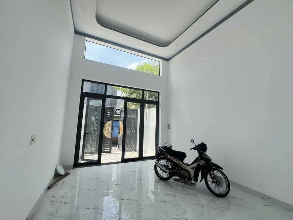 Nhà Mới Gần QL1A – 2PN, Thiết Kế Hiện Đại, Hẻm Rộng Xe Tải