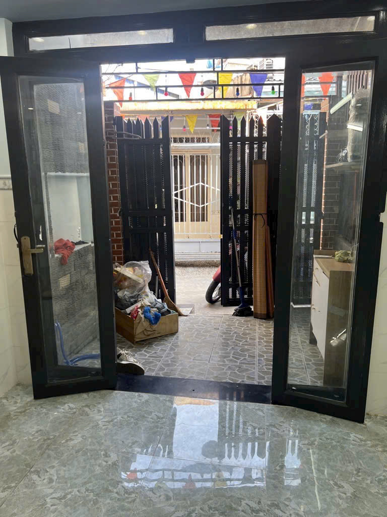 nhà 1 trệt 1 lửng - khu phân lô - hẻm xe hơi- hoàn công đầy đủ