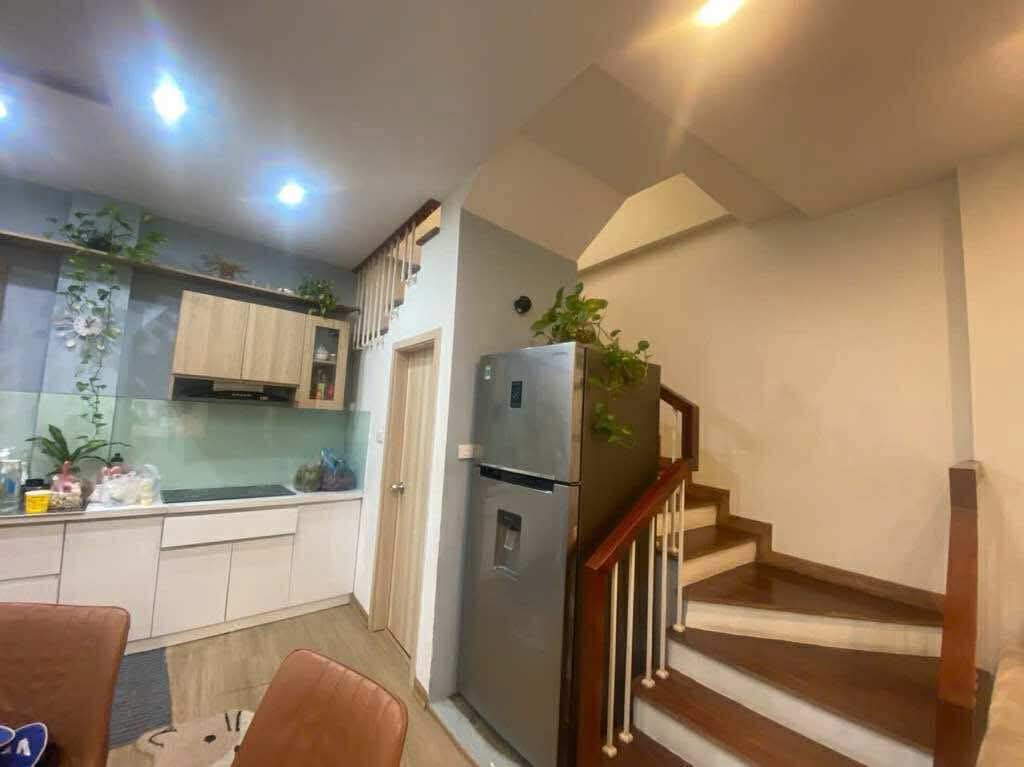 PHẠM VĂN ĐỒNG - 6TẦNG THANG MÁY DT35m - FULL NỘI THẤT - GẦN PHỐ Ô TÔ TRÁNH