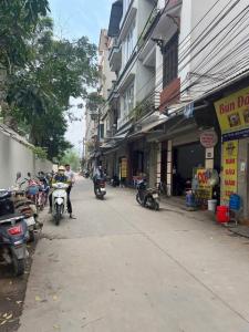 Hàng hiếm mặt tiền đẹp - KINH DOANH