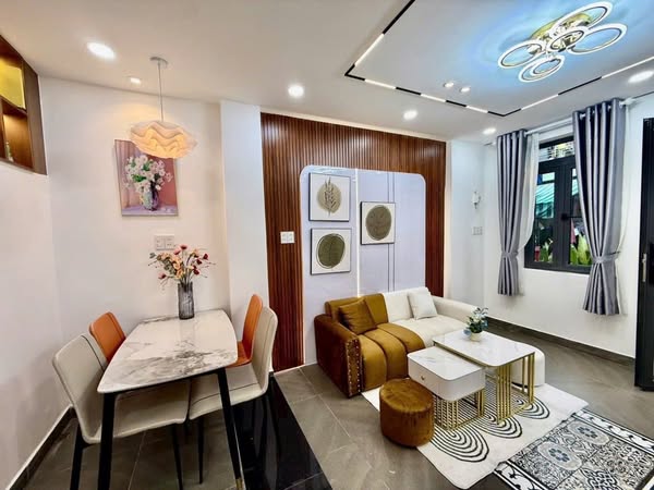 BÁN NHÀ XÔ VIẾT NGHỆ TĨNH P.26 BÌNH THẠNH – HẺM XE HƠI 5-6M – 4 TẦNG – 6PN – 66.8M² – 13 TỶ – HẺM KINH DOANH
