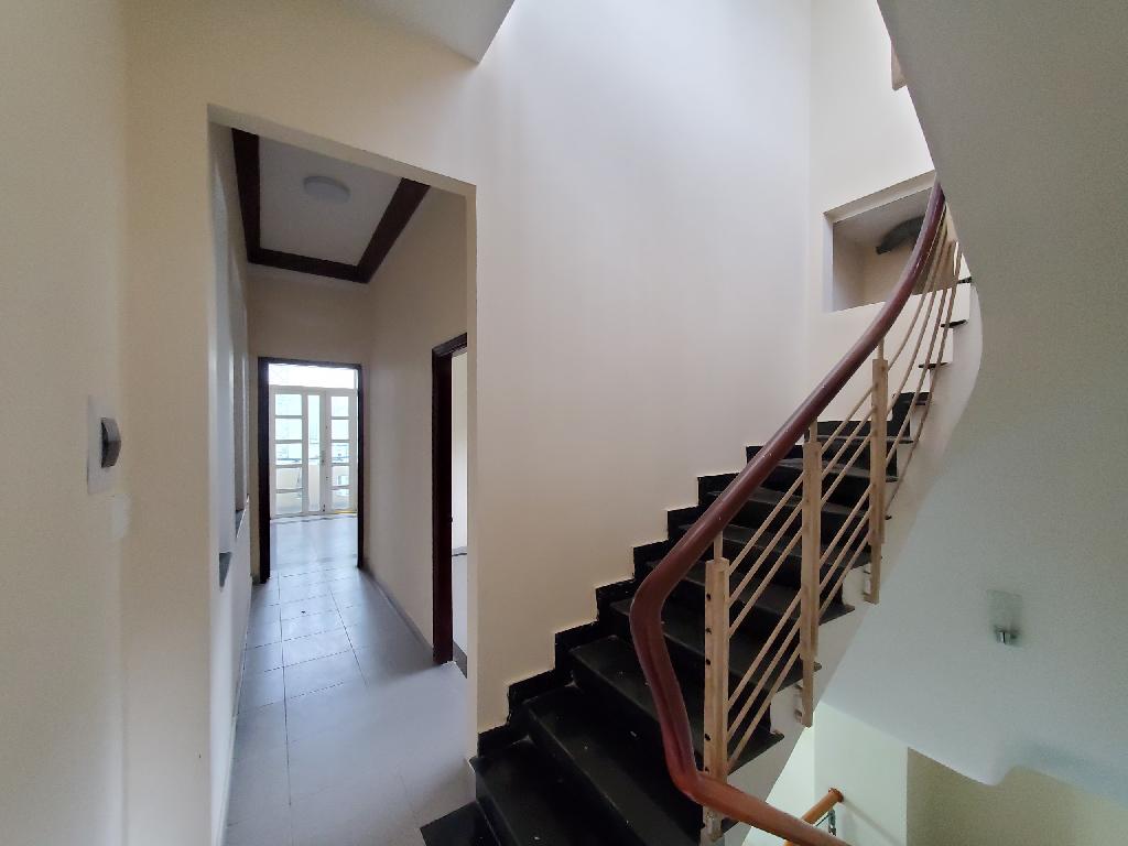 Cần bán gấp nhà hxh  khu cây xanh mát mẻ