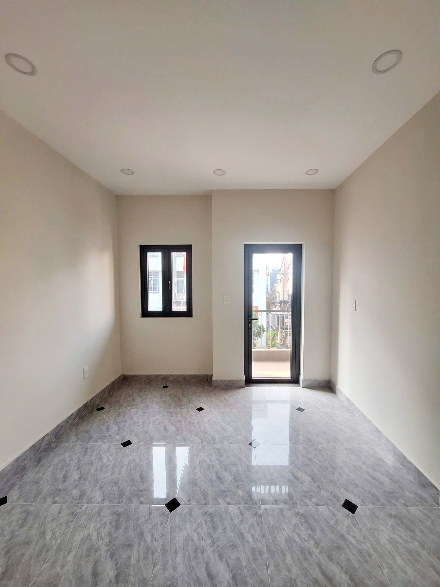 Hẻm Xe Hơi 8M Lê Văn Sỹ P12 Q3 - 4 tầng, DT 45m² - Chỉ 13 tỷ