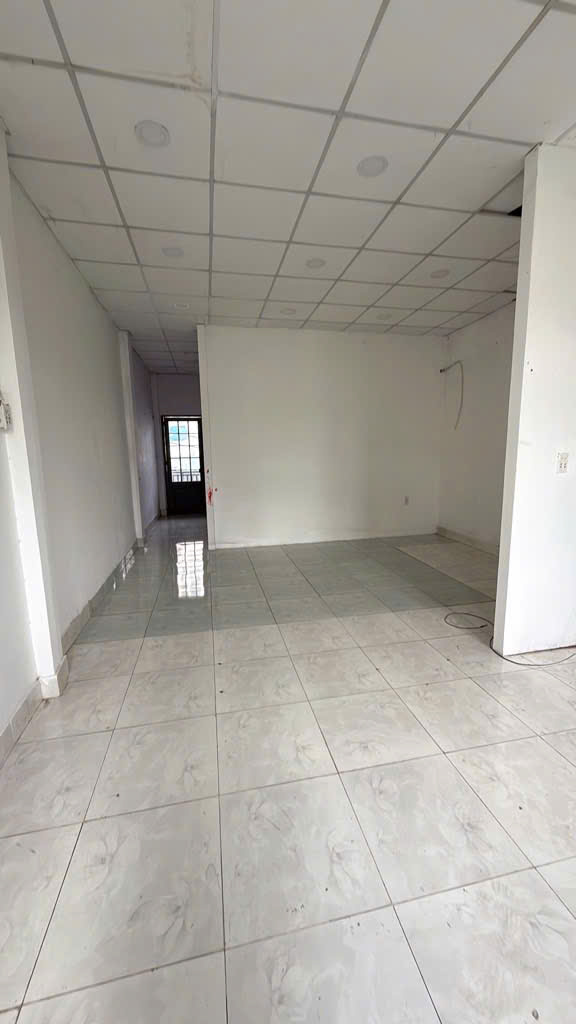 NHÀ BÁN ,HXH THÔNG , NGUYỄN ẢNH THỦ , TMT , Q12 , DT 64 m2 (5x13m) Giá 5 tỷ
