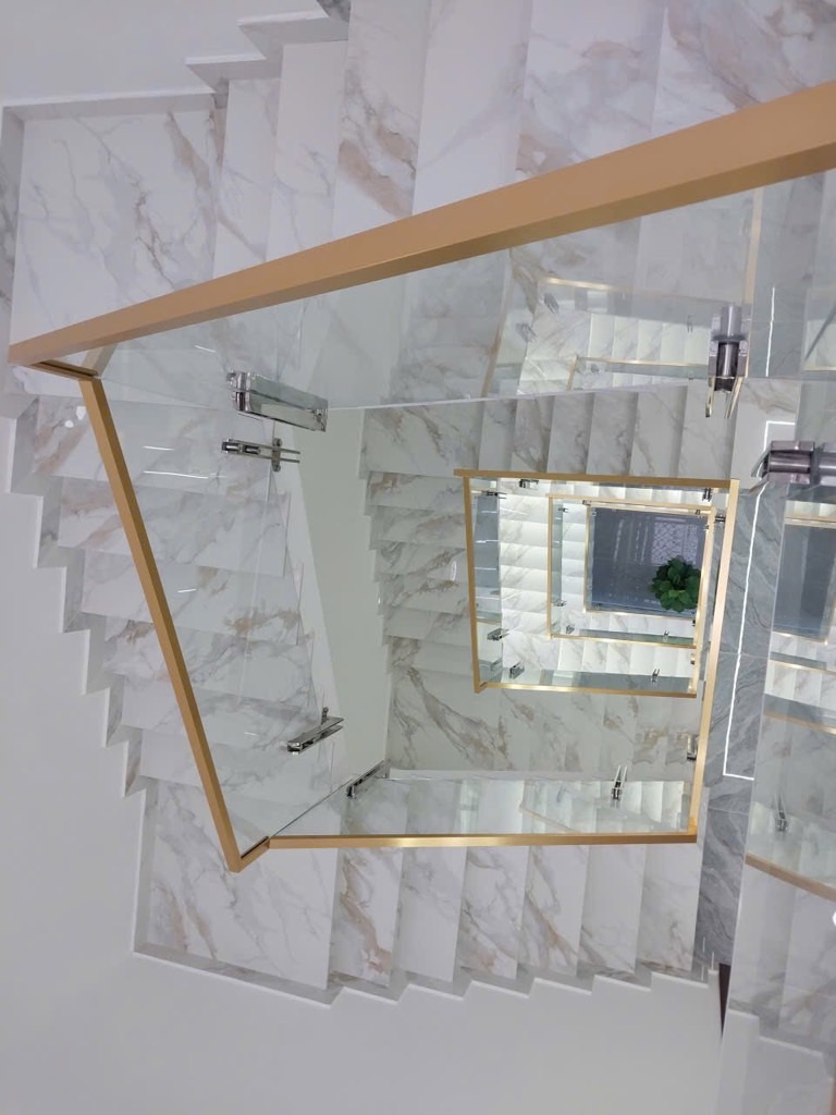 BÁN NHÀ 5 TẦNG TRUNG MỸ TÂY, Q12 – DT 62M² - GIÁ 9 TỶ