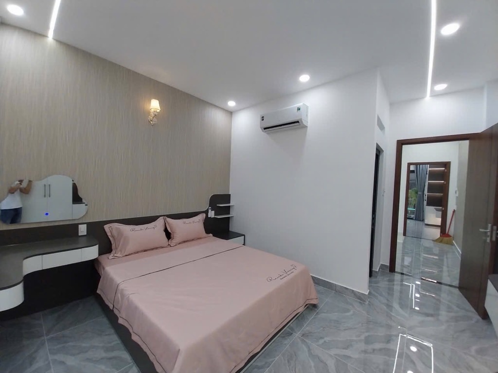 BÁN NHÀ 5 TẦNG TRUNG MỸ TÂY, Q12 – DT 62M² - GIÁ 9 TỶ