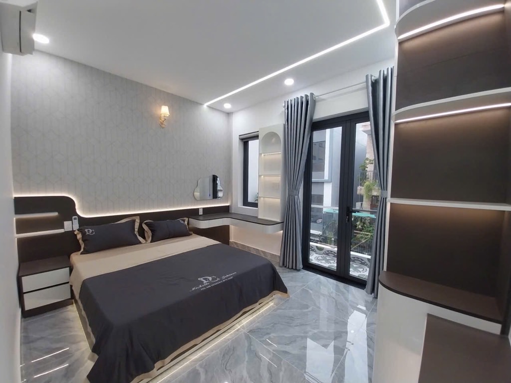 BÁN NHÀ 5 TẦNG TRUNG MỸ TÂY, Q12 – DT 62M² - GIÁ 9 TỶ