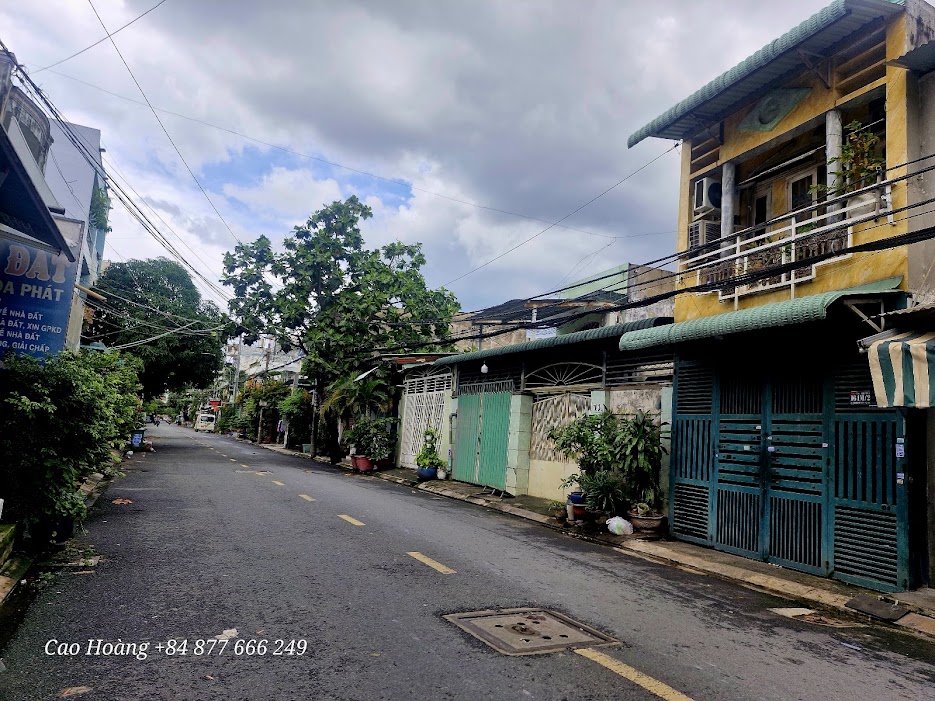 MẶT TIỀN KINH DOANH BUÔN BÁN - HƠN 3TỶ CHÚT - ĐƯỜNG RỘNG 10M THÔNG TỨ TRUNG - NGANG 3 DÀI 12 - NHÀ 1 TRỆT 1 LẦU - NGUYỄN THÀNH VĨNH - QUẬN 12