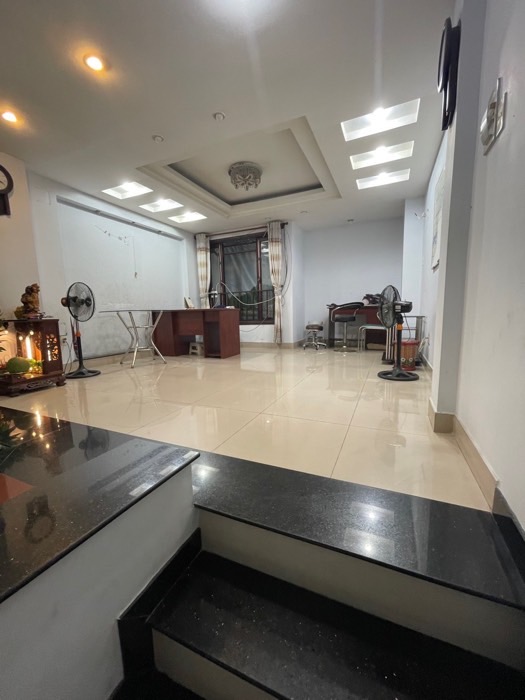 Nhà MT hẻm xe tăng 4,4x14 4tầng đường Mã Lò, Bình Tân/ SHR vuông vứt  giá yêu thương 7,5t thương lượng