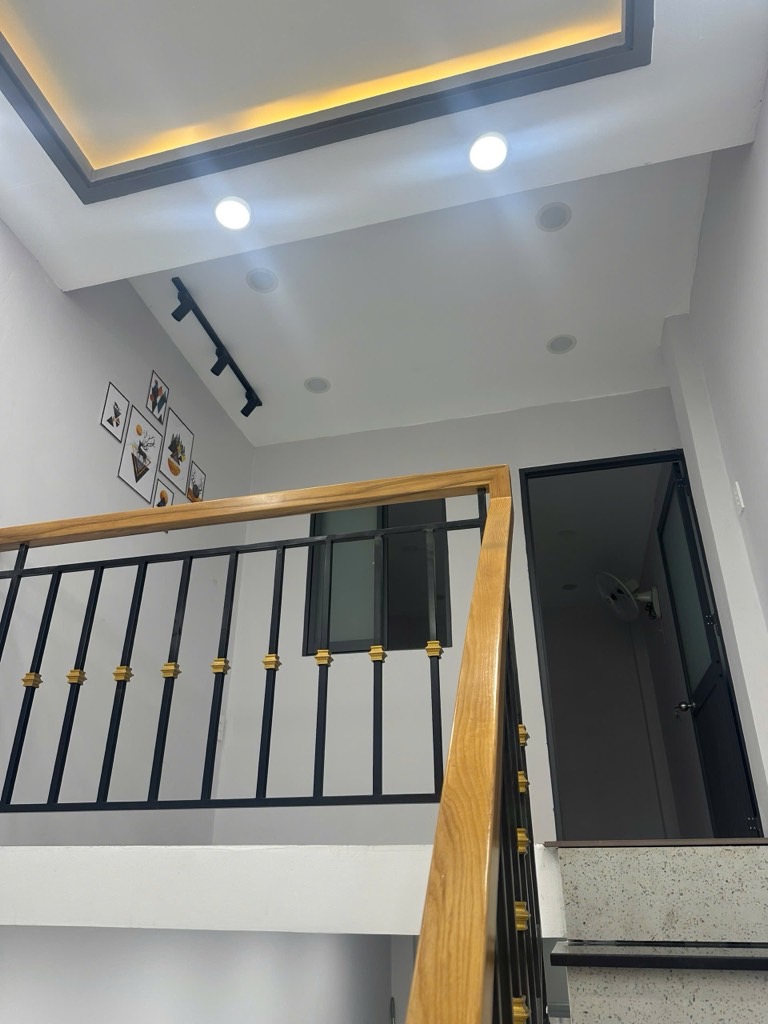Chỉ 2,5Tỷ Nhà 2,7x9 mới đẹp, Hẻm 344 Chiến Lược, BTĐ, Bình Tân