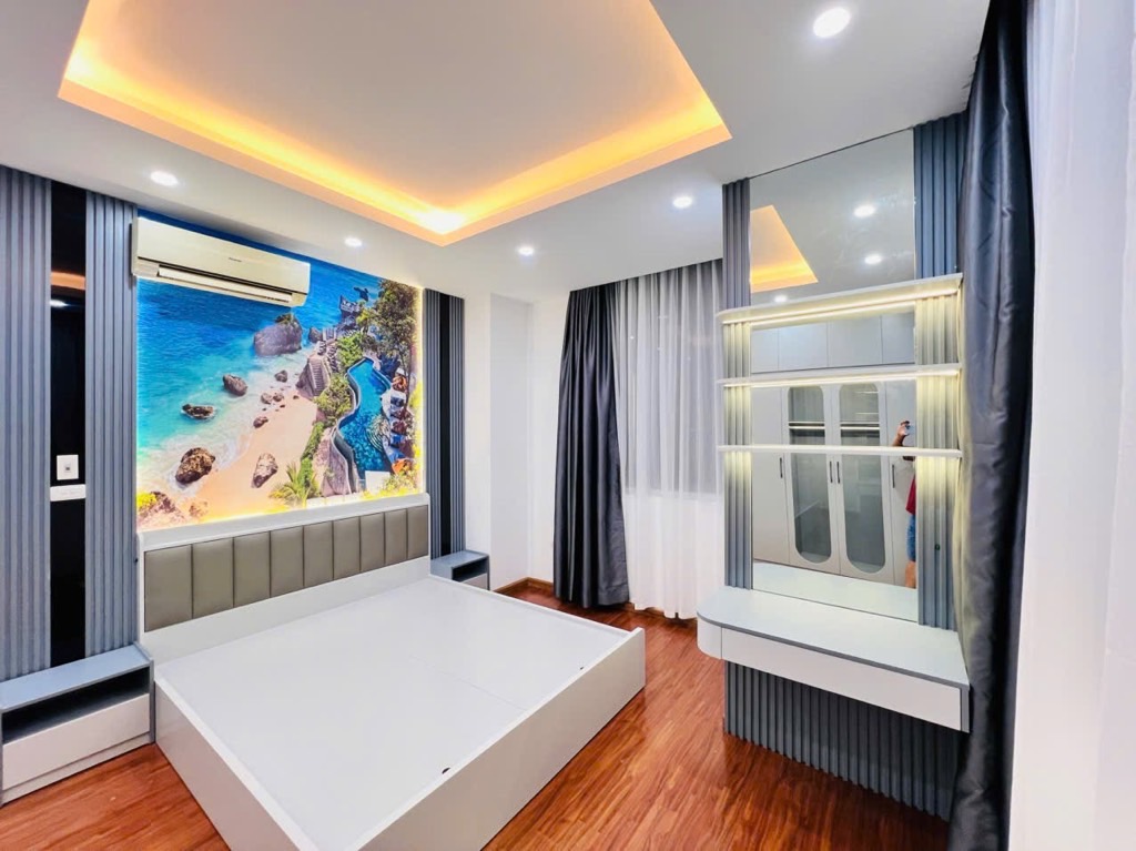 CHỈ VÀI TỶ - CÓ NGAY CĂN HỘ 120M² - LÕI THANH XUÂN - FULL NỘI THẤT CAO CÂP-MỚI TINH