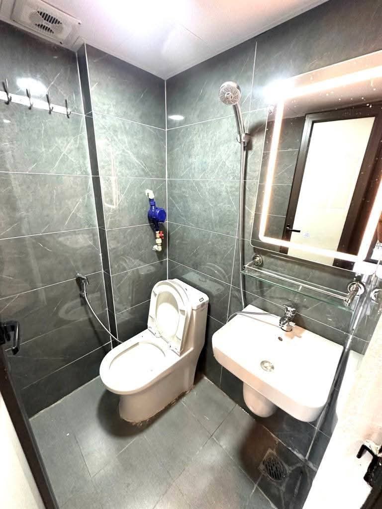 NHÀ MẶT PHỐ LÔ GÓC – TRUNG TÂM HÀ ĐÔNG – VỈA HÈ RỘNG – KD ĐỈNH