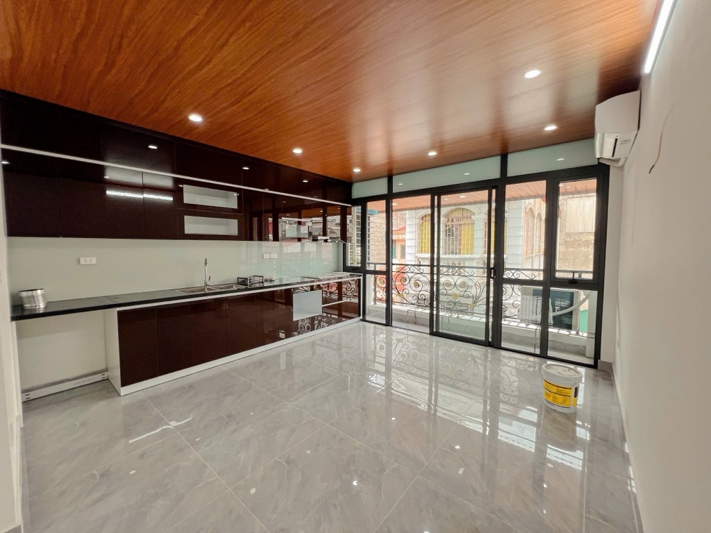 VIP Hoàng Văn Thái – Phân lô Quân đội – Gara ô tô – Thang máy – Ngõ thông KD – An sinh đỉnh.