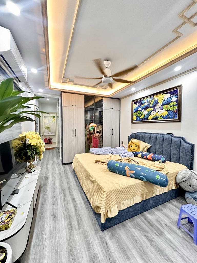 NHÀ ĐẸP BA ĐÌNH - LÔ GÓC PHÂN LÔ - NGÕ THÔNG - Ô TÔ ĐỖ CỬA