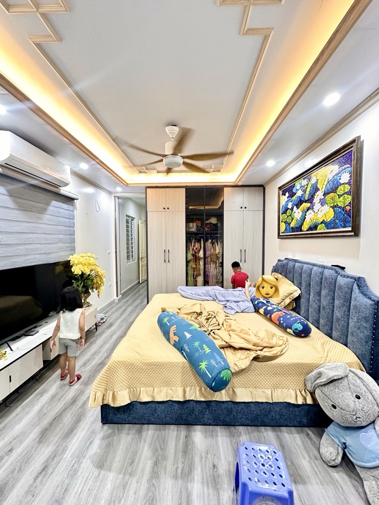 NHÀ ĐẸP BA ĐÌNH - LÔ GÓC PHÂN LÔ - NGÕ THÔNG - Ô TÔ ĐỖ CỬA