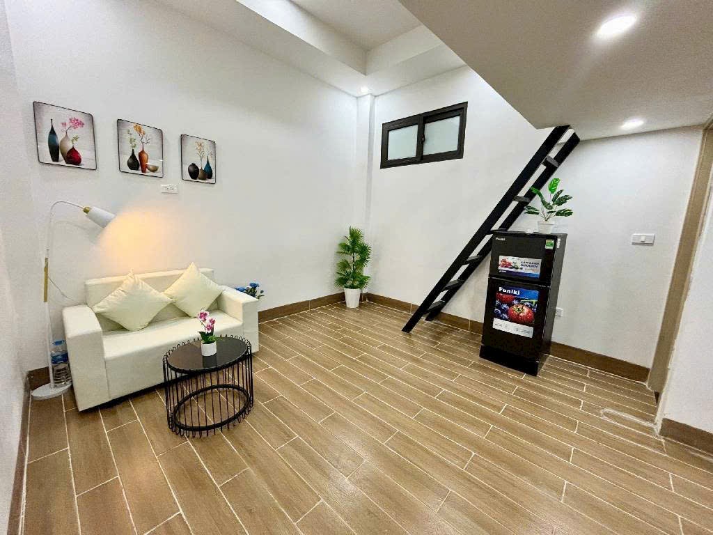 1 CĂN DUY NHẤT - MẶT TIỀN QUYỀN LỰC- SIÊU HIẾM- LÕI CẦU GIẤY – TRUNG KÍNH – 16 PHÒNG KHÉP KÍN- DÒNG TIỀN 1,5 TỶ/NĂM, CHỈ NHỈNH 18TỶ