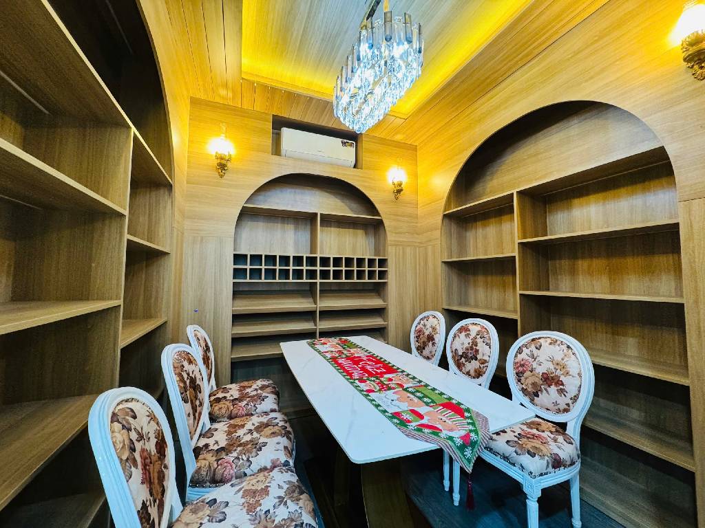 SỐNG SANG -SỐNG CHẤT- GIÁP ĐỐNG ĐA- FULL NỘI THẤT –NGÕ THÔNG–10M RA PHỐ–ÔTÔ ĐỖ CỬA -GIÁ CHỐT BẤT CHẤP