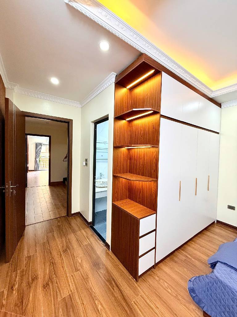 HOÀNG MAI – NHỈNH 15 TỶ/65M²- NGÕ NHƯ PHỐ– NHÀ MỚI TỪ MÓNG – KINH DOANH – ÔTÔ TRÁNH – FULL NỘI THẤT CAO CẤP.