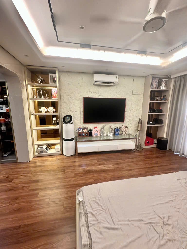 XỨNG TẦM ĐẲNG CẤP GIA CHỦ -GIỮA LÒNG HOÀNG MAI–NỘI THẤT TIỀN TỶ - Ở SƯỚNG NHƯ 6 SAO - 7TẦNG, ÔTÔ, GIÁ TRONG NGÕ