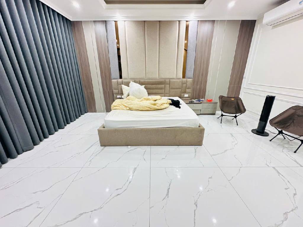 SIÊU HIẾM! MẶT PHỐ TRẦN ĐĂNG NINH – NHÀ MỚI 7 TẦNG/VỈA HÈ RỘNG, KINH DOANH ĐỈNH!