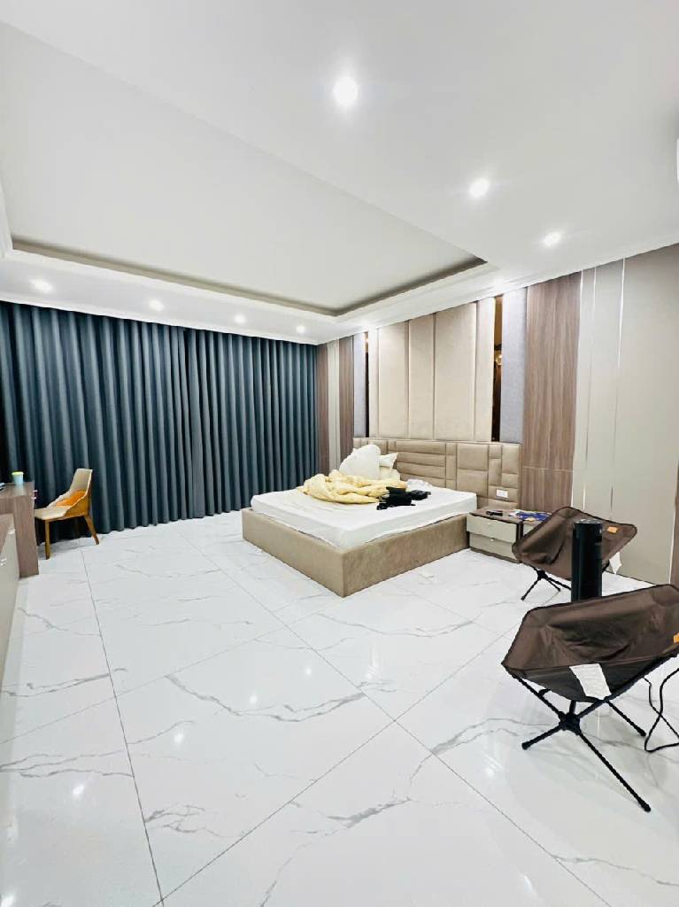 SIÊU HIẾM! MẶT PHỐ TRẦN ĐĂNG NINH – NHÀ MỚI 7 TẦNG/VỈA HÈ RỘNG, KINH DOANH ĐỈNH!