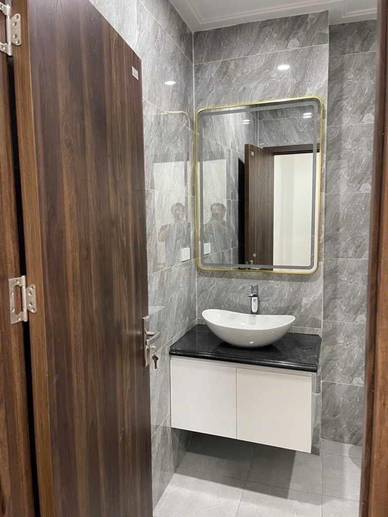 SIÊU HIẾM! MẶT PHỐ TRẦN ĐĂNG NINH – NHÀ MỚI 7 TẦNG/VỈA HÈ RỘNG, KINH DOANH ĐỈNH!