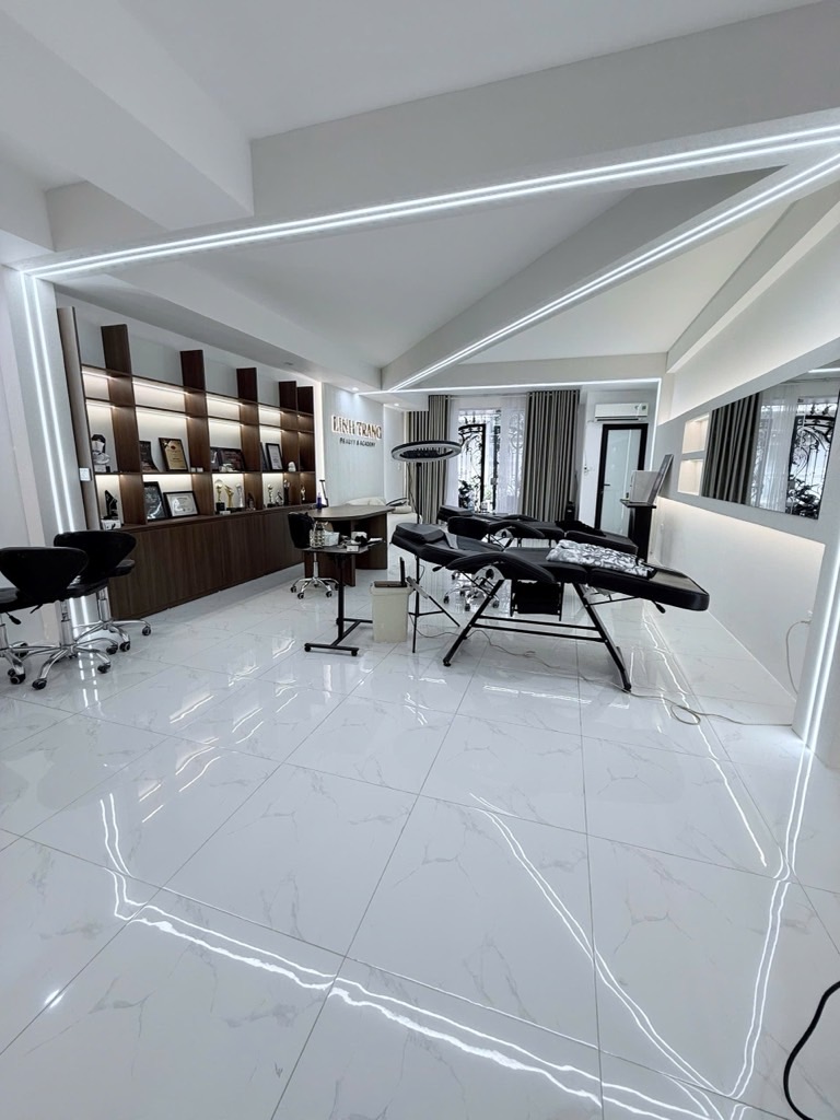 LIỀN KỀ MẬU LƯƠNG – NHÀ ĐẸP ĐẲNG CẤP 5SAO - NỘI THẤT TIỀN TỶ - GIÁ CHỈ 1X TỶ- PHÂN LÔ/ÔTÔ