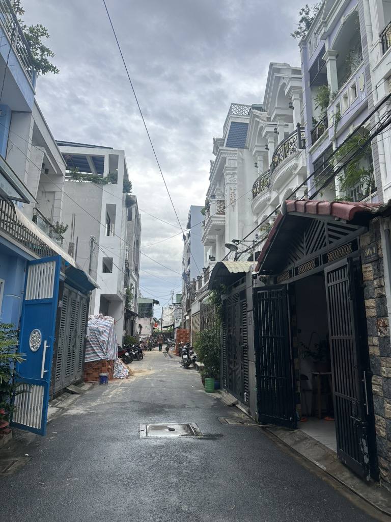 NHÀ MỚI 100% - KHU TOÀN NHÀ GIÀU - DƯƠNG THỊ MƯỜI Q12