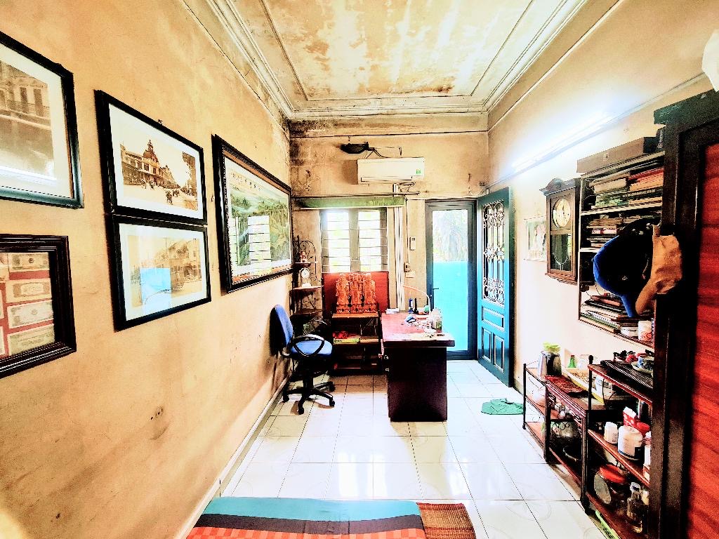 Mặt đường giải phóng siêu VIP,kính doanh sầm uất