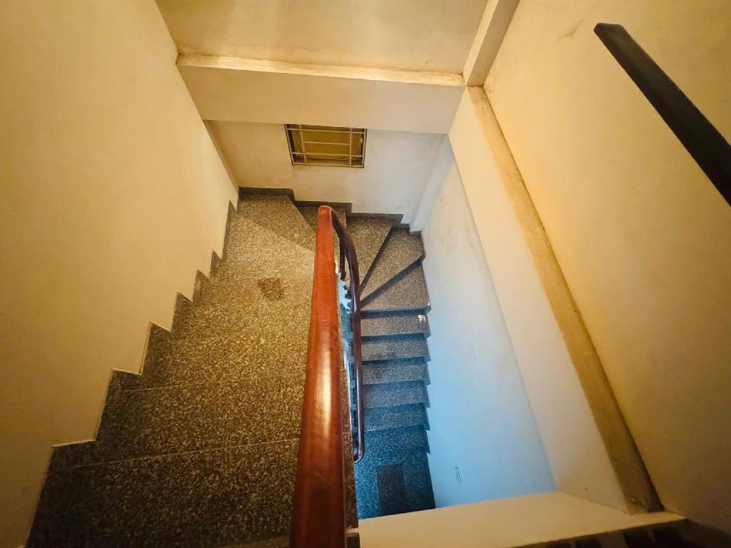 NHÀ KHƯƠNG ĐÌNH ĐẸP HIẾM