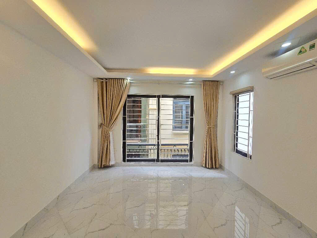 NHÀ LÔ GÓC 8/3 QUẬN HAI BÀ TRƯNG 5 TẦNG 7,4 tỷ