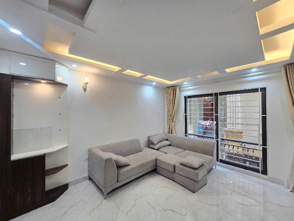 NHÀ LÔ GÓC 8/3 QUẬN HAI BÀ TRƯNG 5 TẦNG 7,4 tỷ