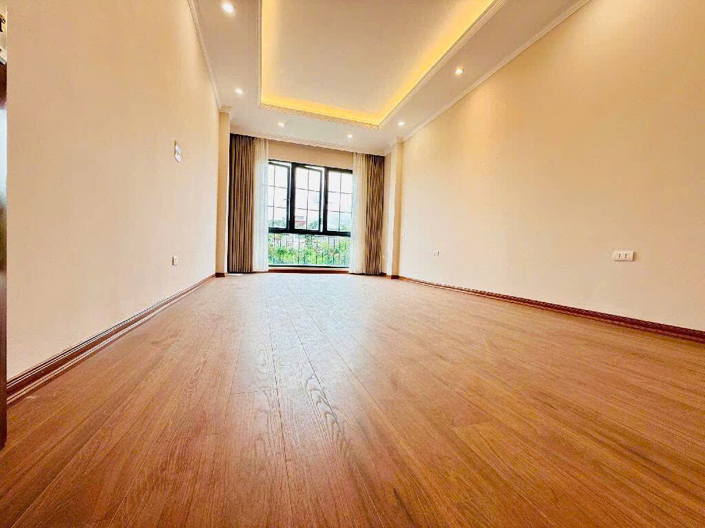 MẶT PHỐ<=>LÔ GÓC => GIẢI PHÓNG 5 TẦNG, giá 11,5