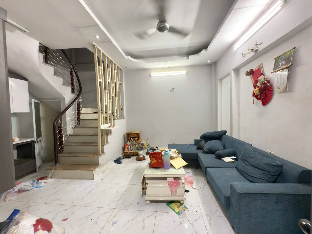 Bán siêu phẩm phố Lĩnh Nam giá chỉ 5,5 tỷ, nhiều tiện ích liền kề
