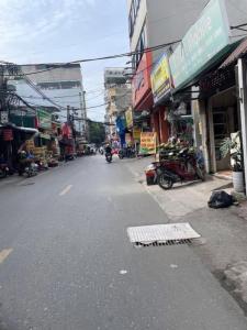 NHÀ NẰM TRONG KHU VỰC HOT - LUÔN CHÁY PHÒNG. KHÁCH MUA VỪA Ở VỪA CHO THUÊ.