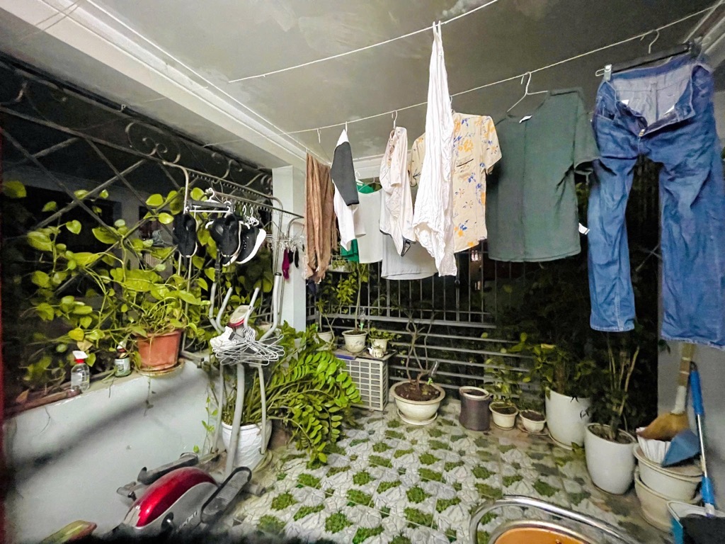 Bán nhà 5 tầng Cầu Giấy 8,7 tỷ full nội thất Đắt tiền