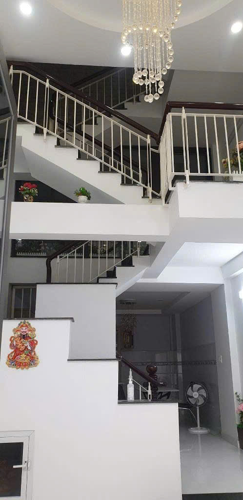 Bán nhà Quận 7, Nguyễn Thị Thập, 54m2, 4 tầng, giá 9.5 tỷ.