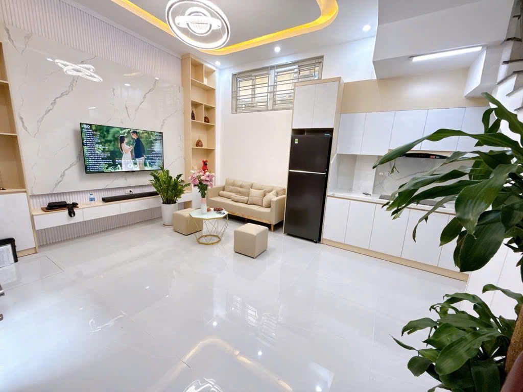 BÁN NHÀ THÁI THỊNH – TRUNG TÂM ĐỐNG ĐA – NHÀ MỚI – Ở NGAY Diện tích 31m² | Mặt tiền 3.