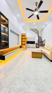 Bán Nhà Phố Khương Hạ - Mới - 8,75 tỷ