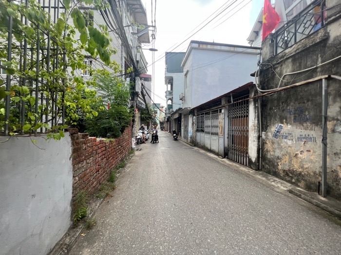NHÀ MỚI ĐẸP MẶT PHỐ THẠCH CẦU - LÔ GÓC - KINH DOANH SẦM UẤT - ĐƯỜNG THÔNG Ô TÔ TRÁNH