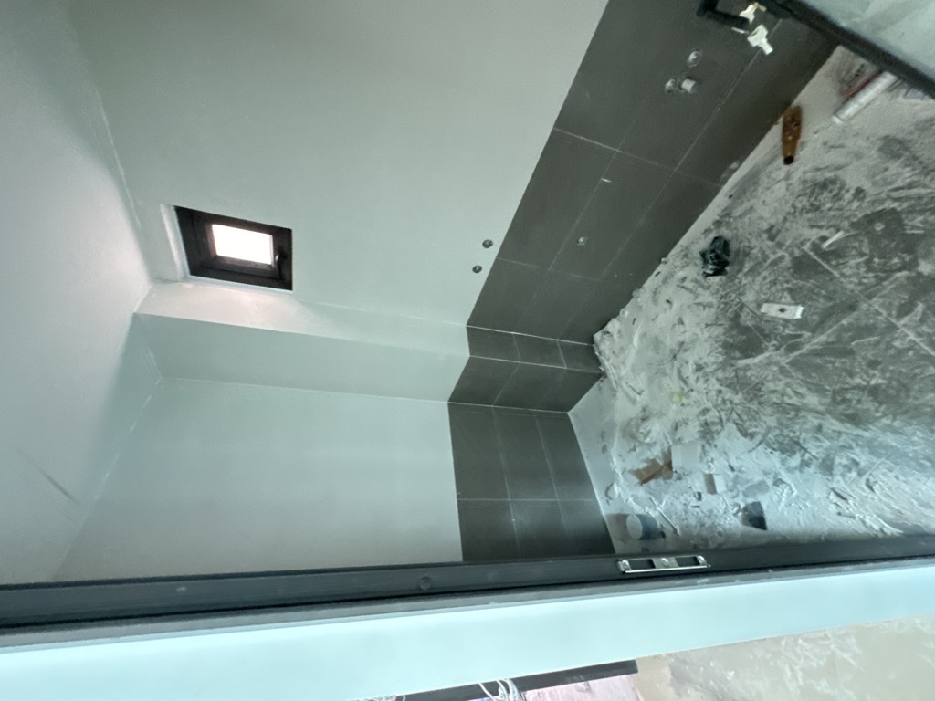 NHÀ MỚI ĐẸP MẶT PHỐ THẠCH CẦU - LÔ GÓC - KINH DOANH SẦM UẤT - ĐƯỜNG THÔNG Ô TÔ TRÁNH