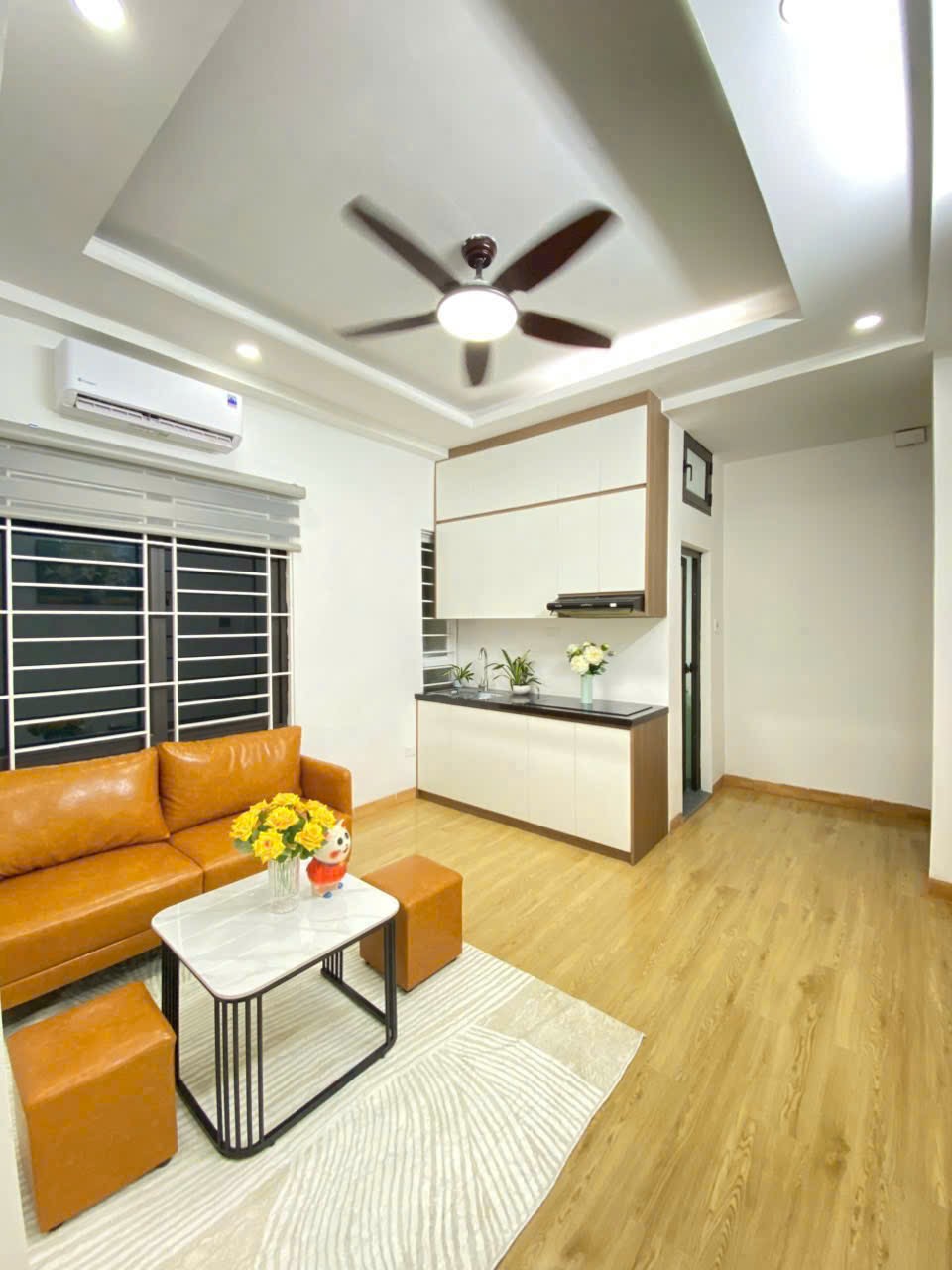 Bán nhà 5 Tầng, mặt tiền 6m , diện tích 50m2 , giá 7,8 tỷ