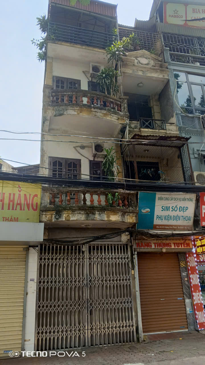 Bán nhà Hoàng Hoa Thám, vị trí gần trường học, công viên, 30.6m2, giá 6.7 tỷ