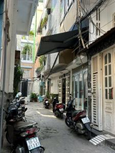 NHÀ NGUYỄN THỊ MINH KHAI Q1 - 33.3m² - NHÀ HẺM GẦN ĐƯỜNG LỚN  - NHỈNH 10.x T.Ỷ