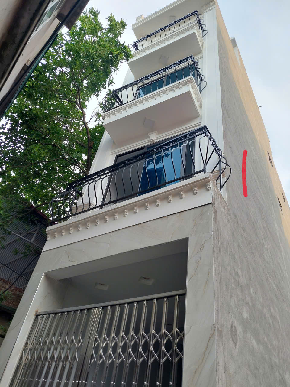 NHÀ ĐẸP ĐƯỜNG LÁNG GẦN PHỐ HIẾM CÓ - KHU ĐẸP ĐƯỜNG LÁNG XÂY DỰNG CHẮC CHẮN:
